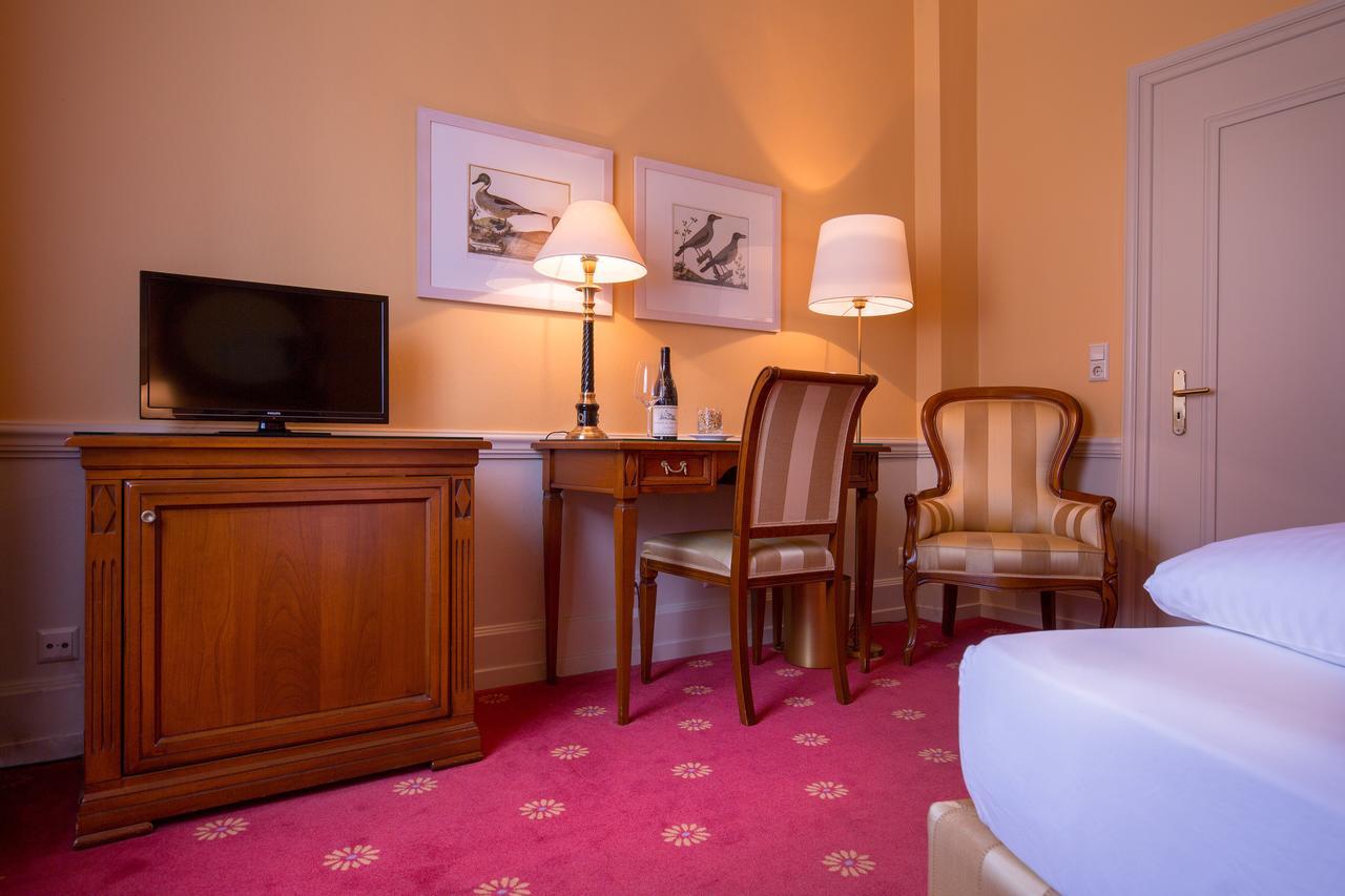Atlantic Parkhotel Baden-Baden Bilik gambar
